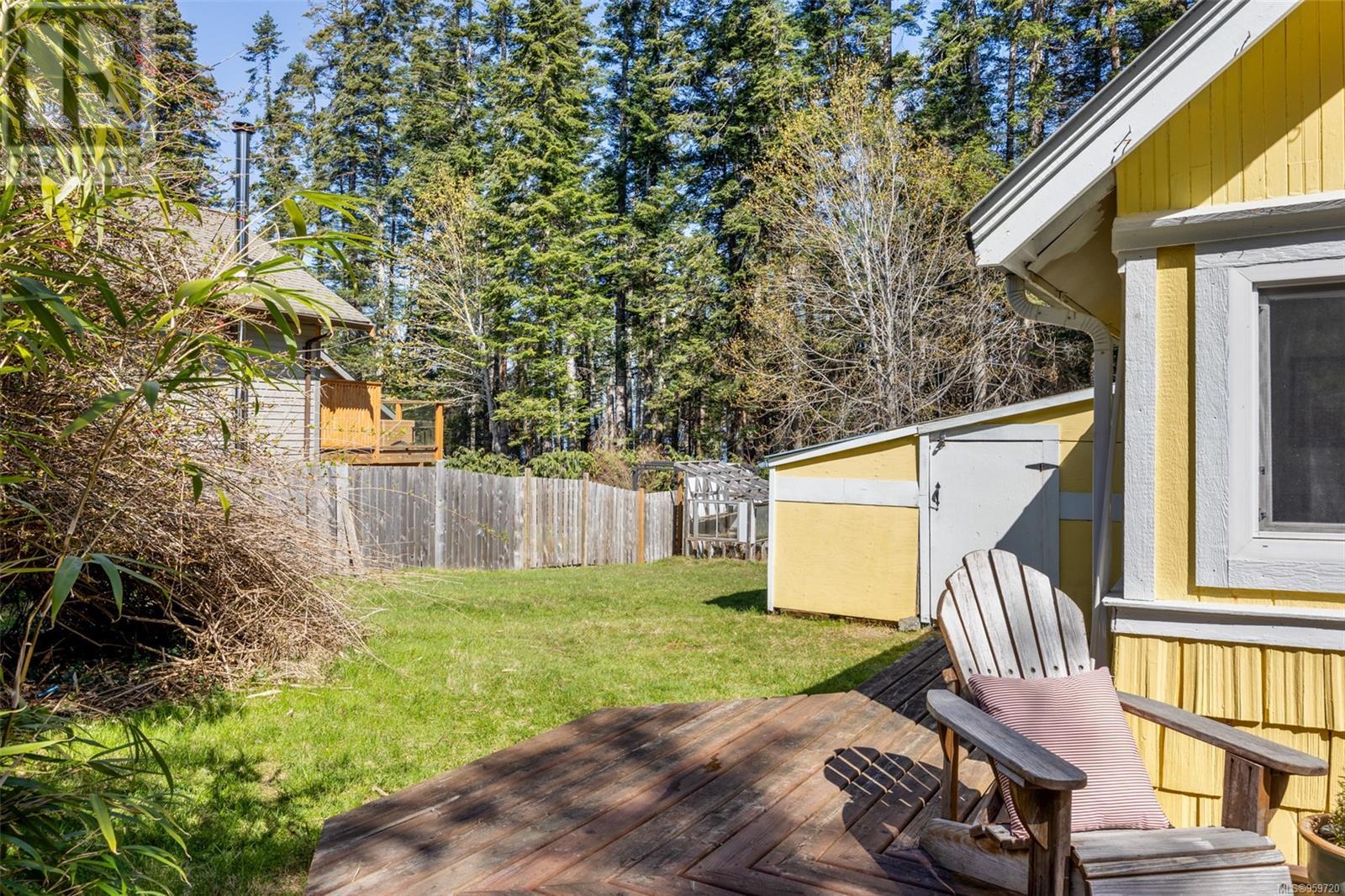 6148 Aldergrove Dr, Courtenay real estate listing 959720