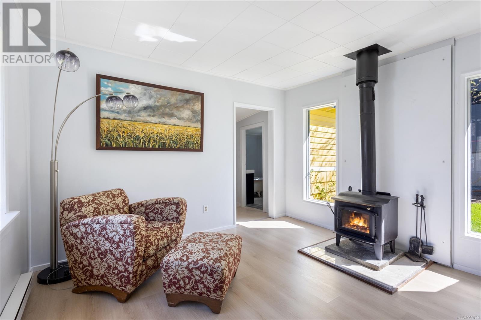 6148 Aldergrove Dr, Courtenay real estate listing 959720