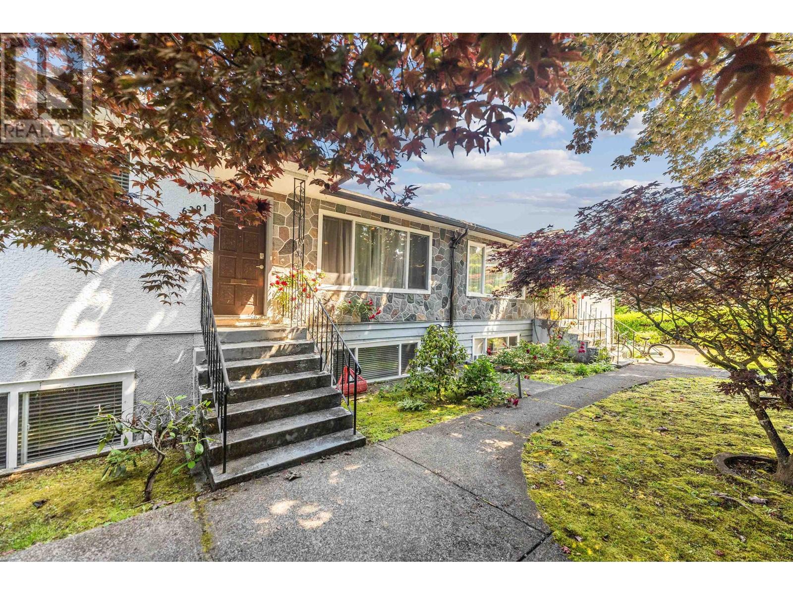 6291-6293 Burns Street, Burnaby