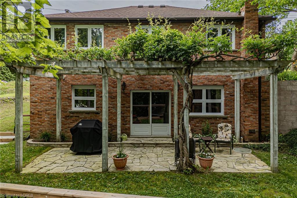 20 Van Norman Street, Charlotteville