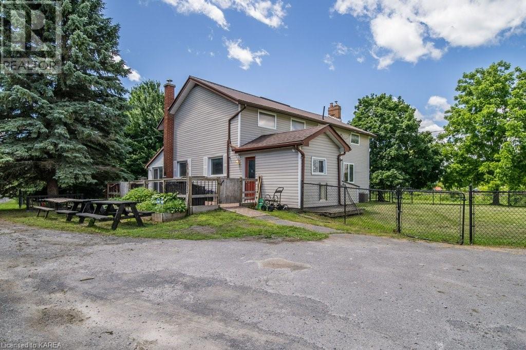 8061 E County Road 2, Greater Napanee