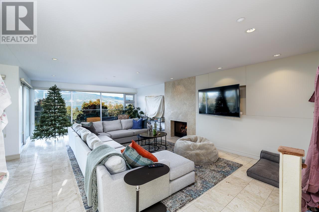 4489 W 2ND AVENUE, Vancouver