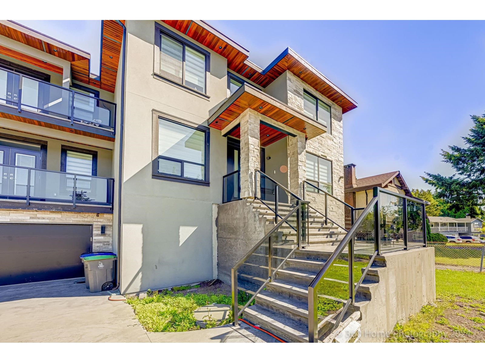 9093 BUCHANAN PLACE, Surrey