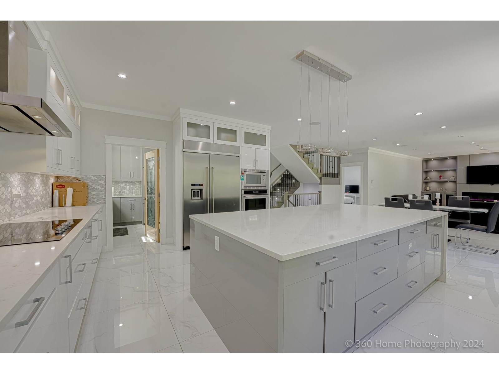 9093 BUCHANAN PLACE, Surrey