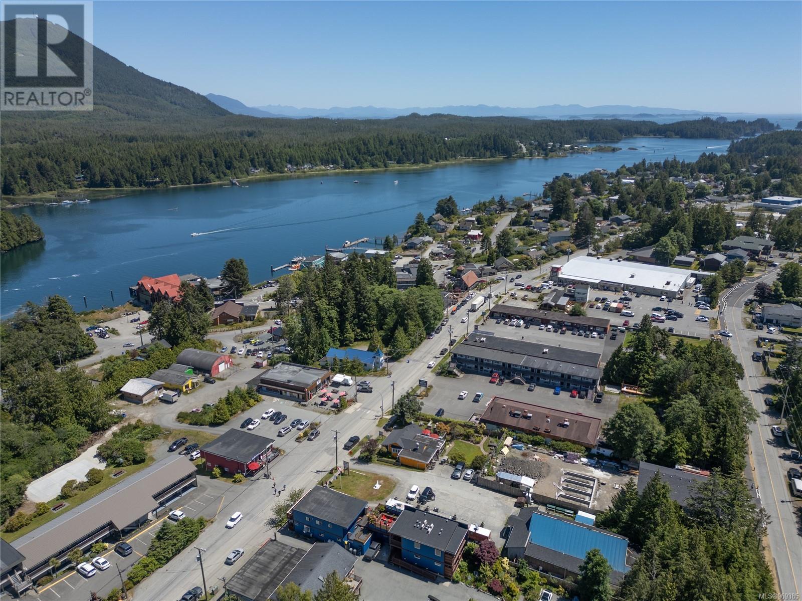 2 1620 Peninsula Rd, Ucluelet