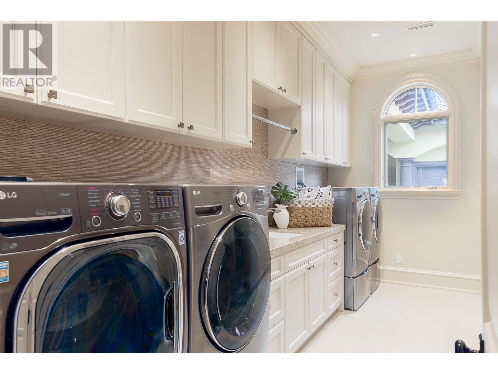 8731 FINN ROAD, Richmond real estate listing R2903121