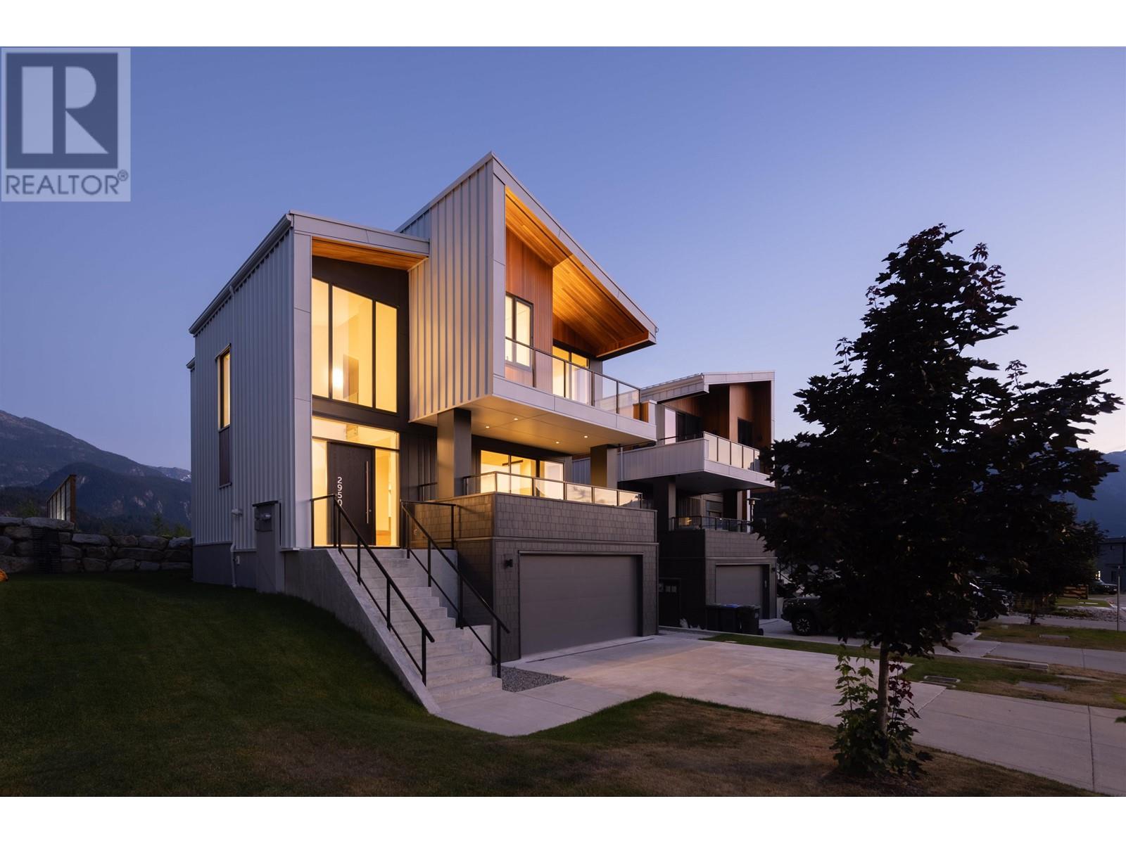 2950 Huckleberry Drive, Squamish