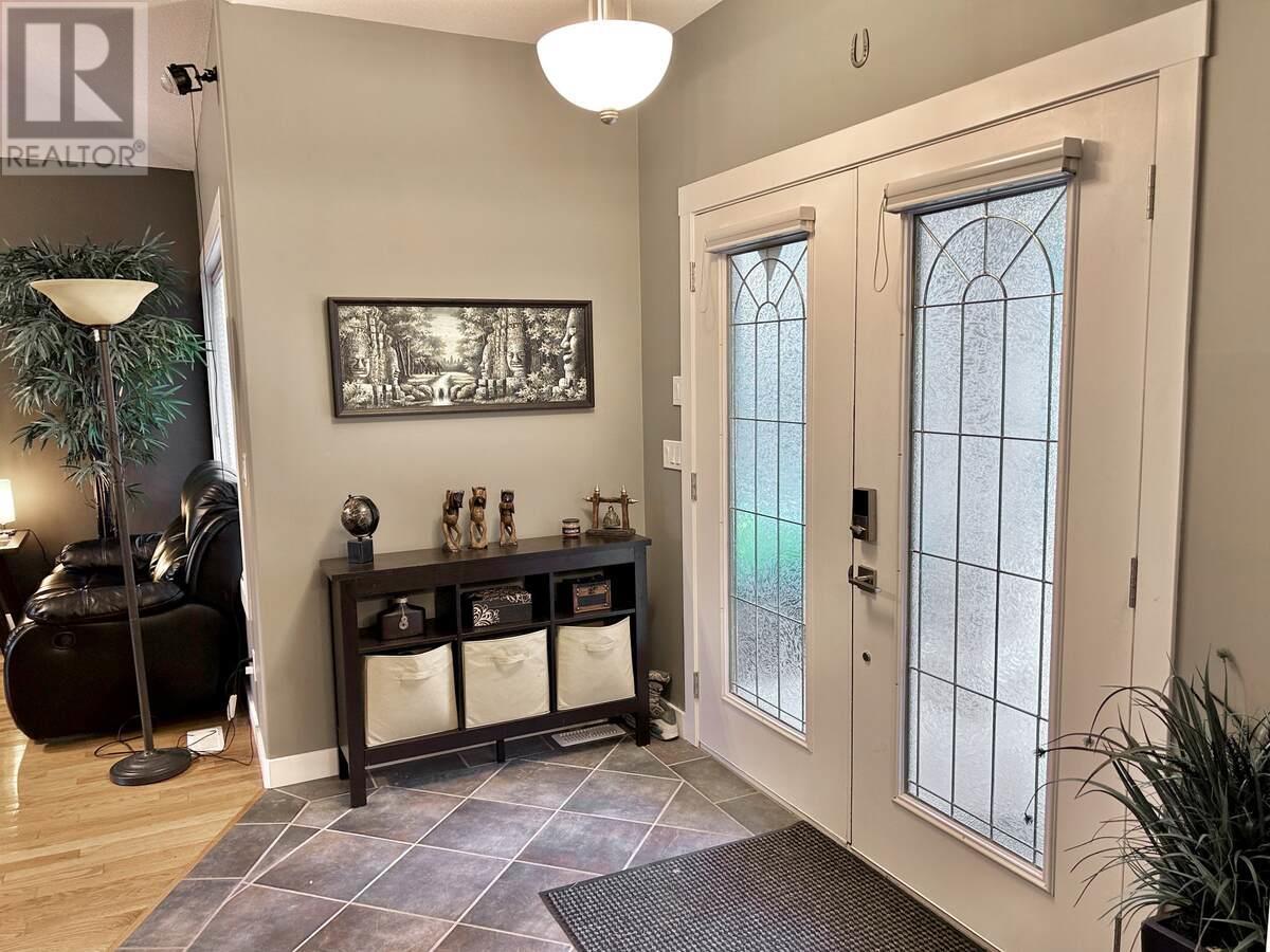  3911 Lakevale Place, Kelowna