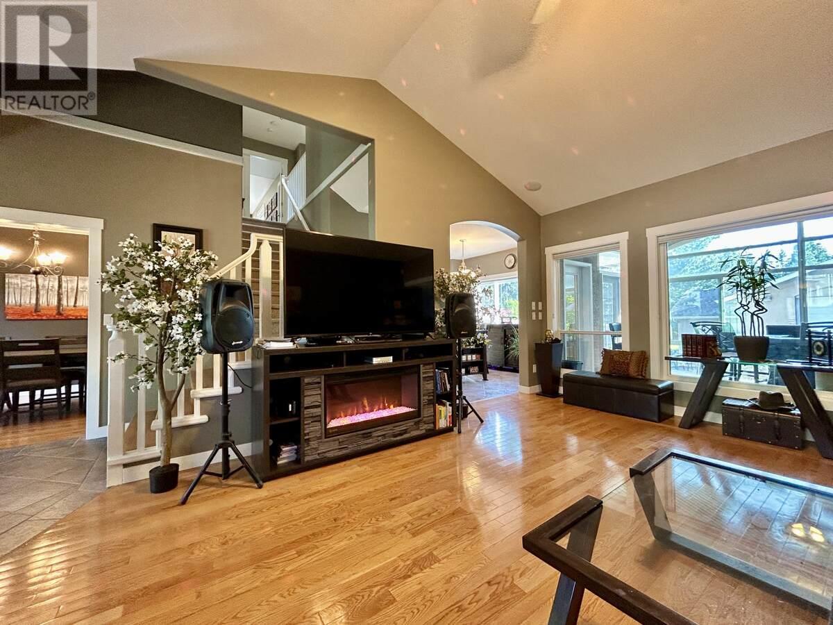  3911 Lakevale Place, Kelowna