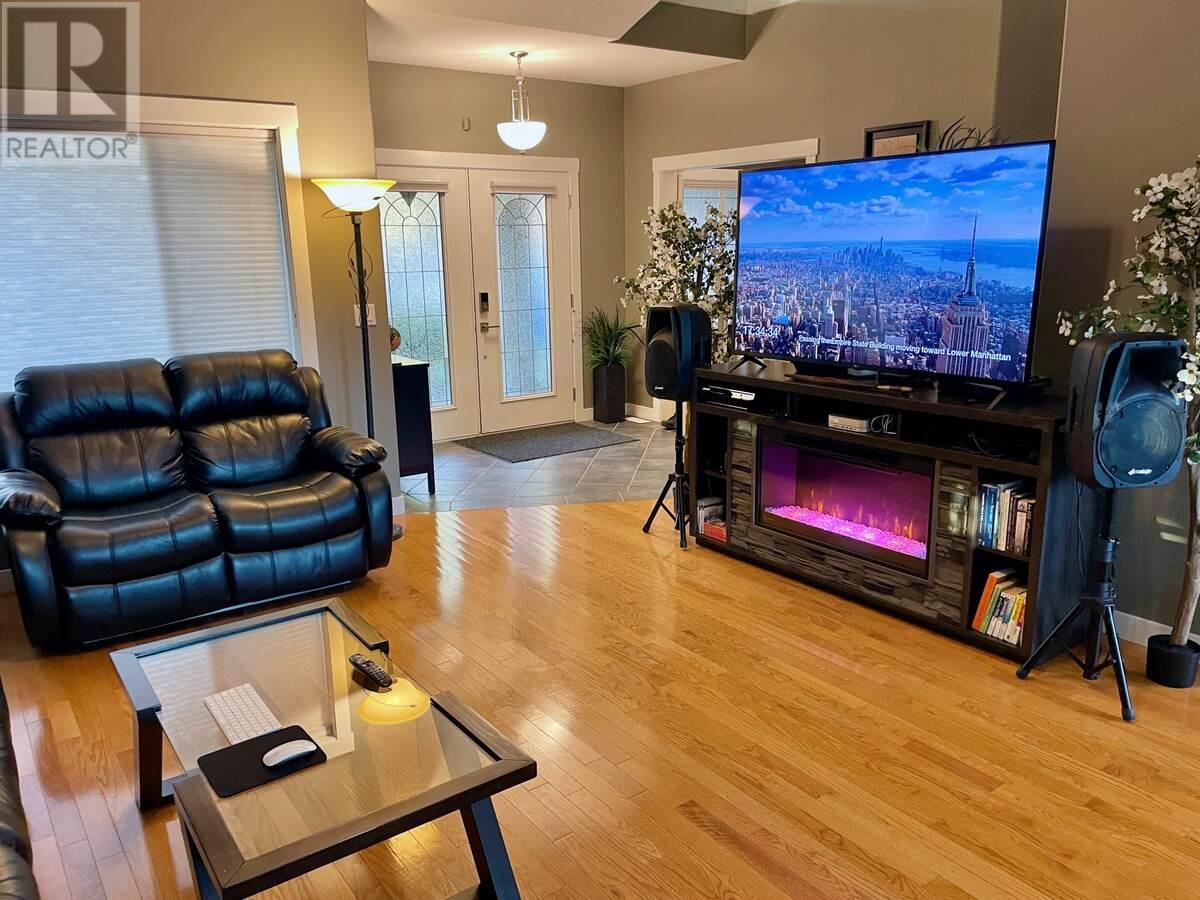  3911 Lakevale Place, Kelowna