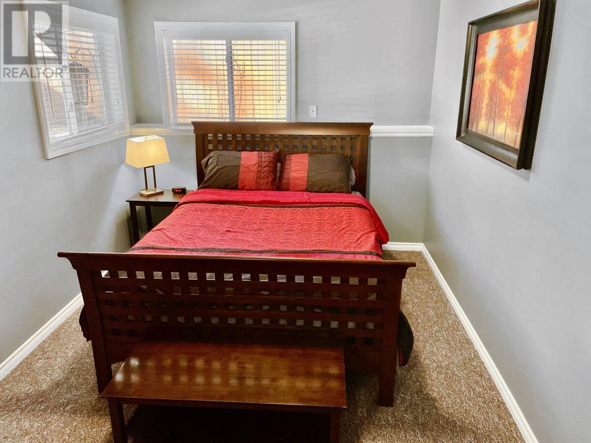  3911 Lakevale Place, Kelowna