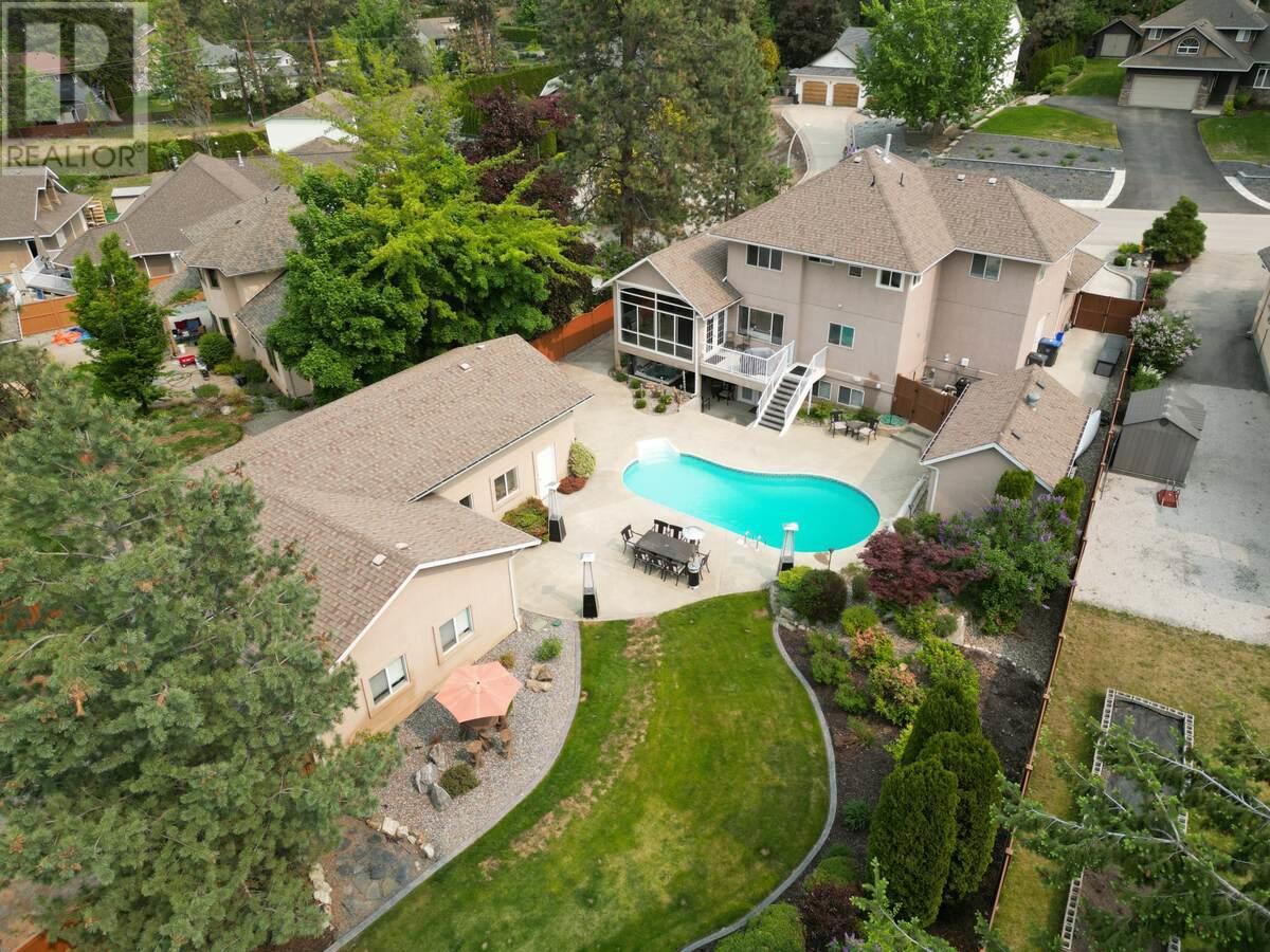  3911 Lakevale Place, Kelowna