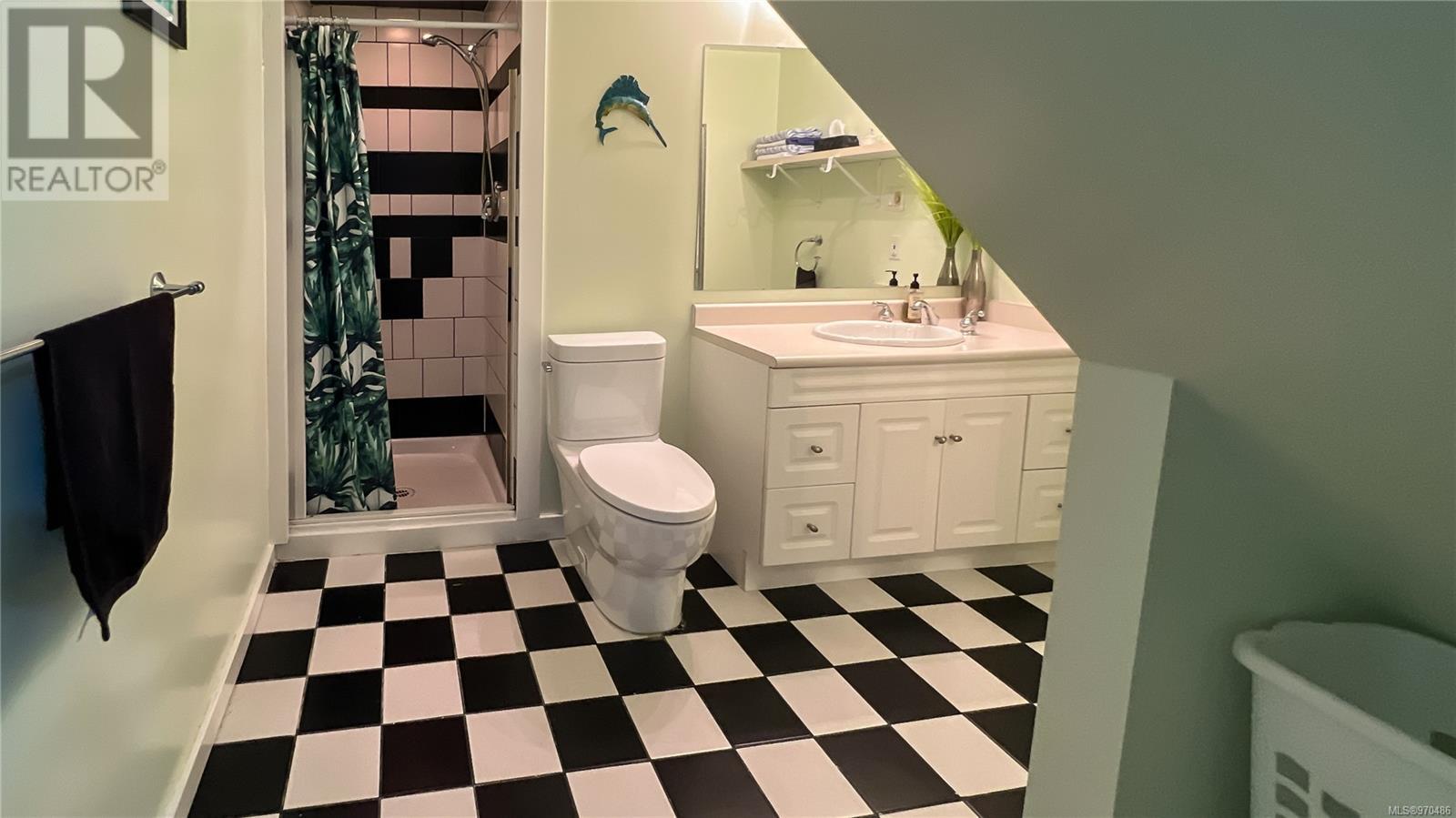 Photo 3 of 2244 Haddington Cres, Port Mcneill BC
