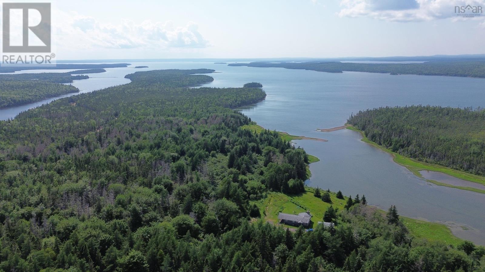 No. 206 Highway, Lennox Passage