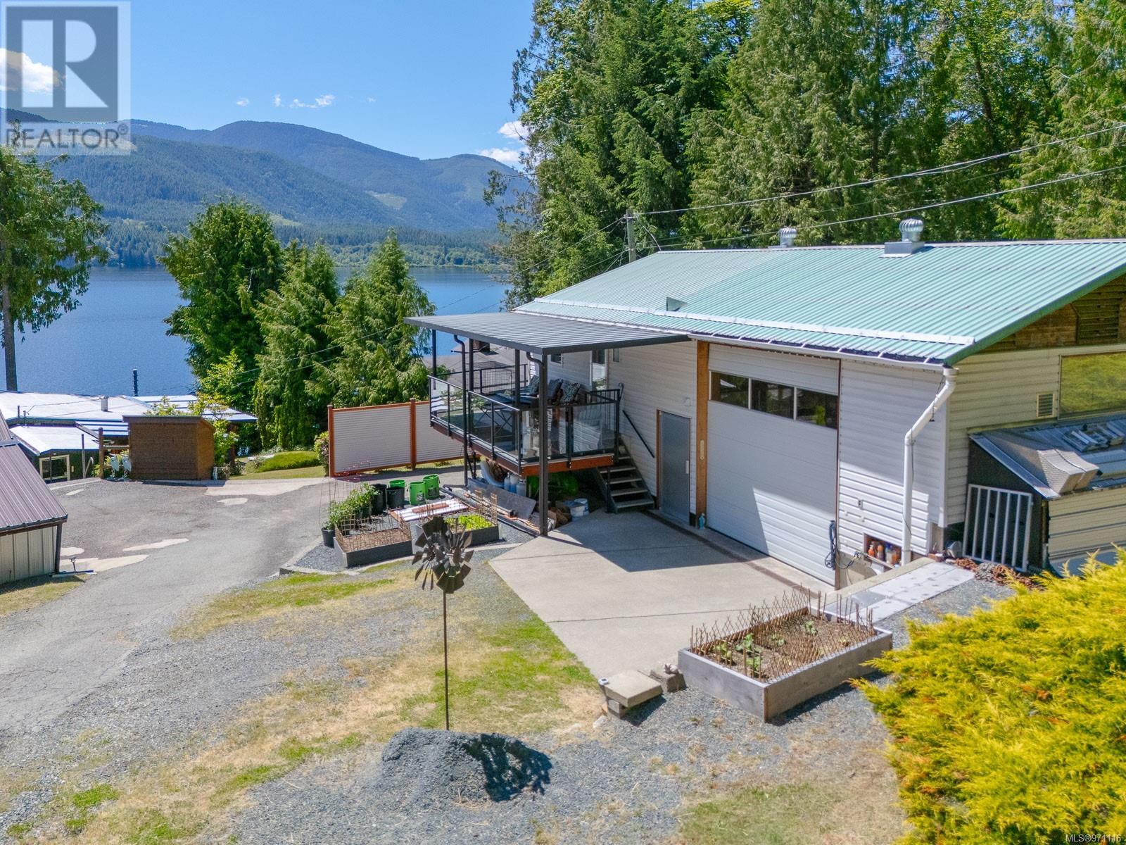 8856 Stirling Arm Dr, Port Alberni real estate listing 971116