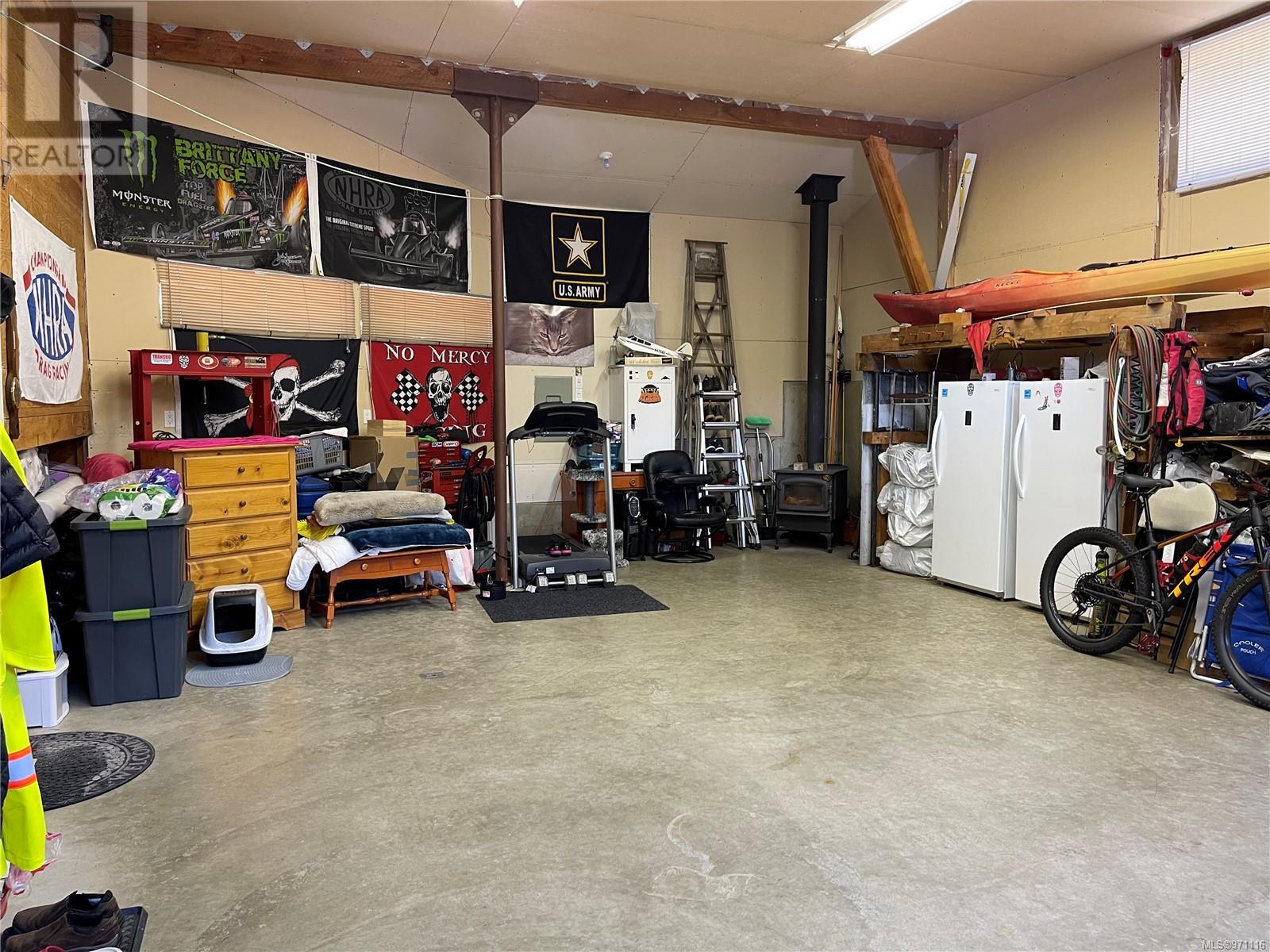 8856 Stirling Arm Dr, Port Alberni real estate listing 971116