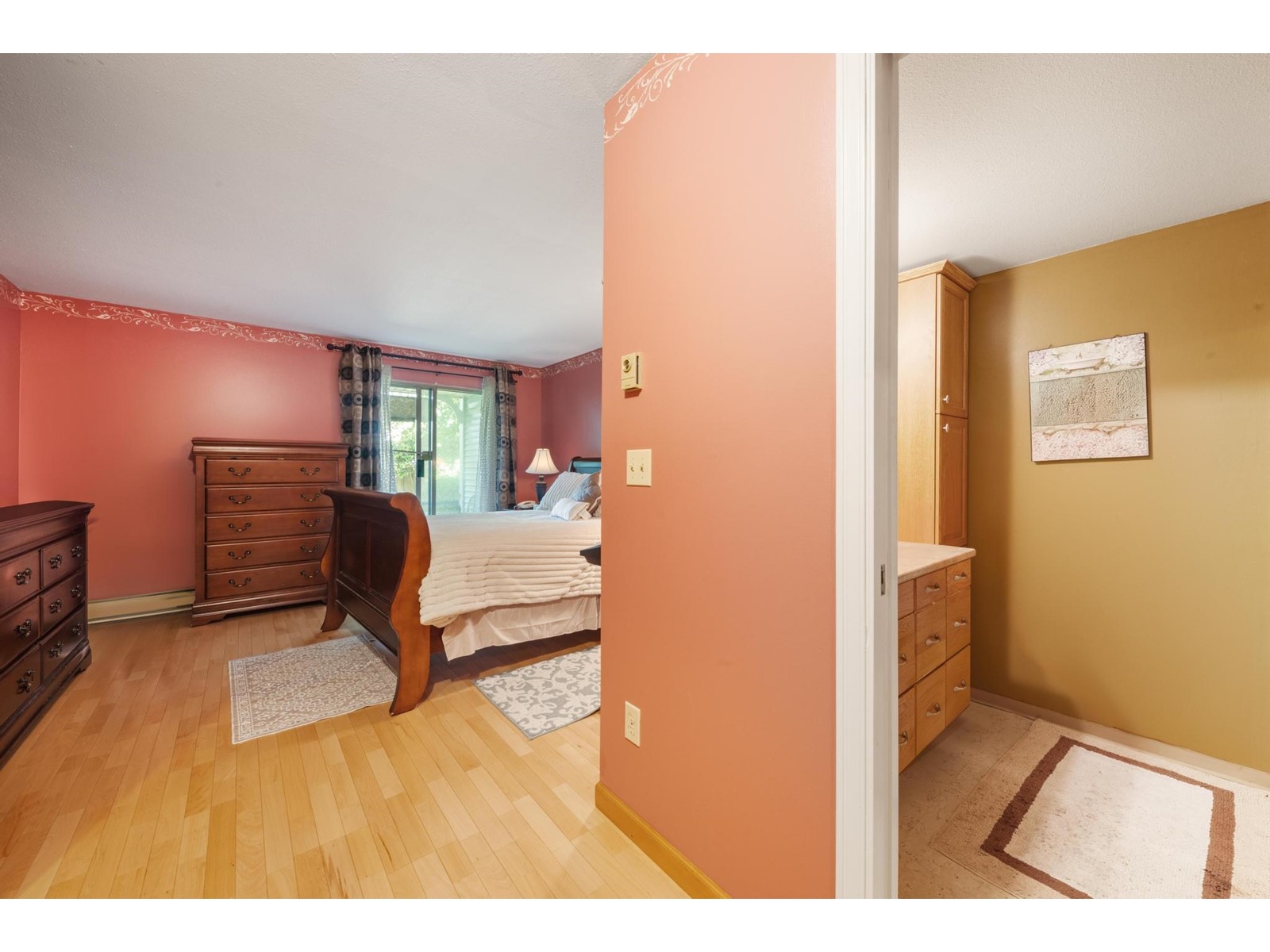 1-34 10050-10090 137A STREET, Surrey