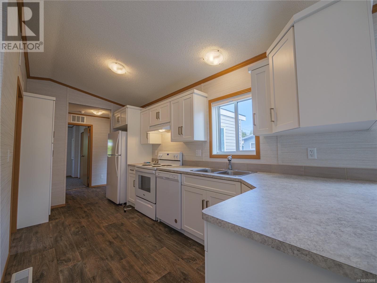 464 Orca Cres - 13