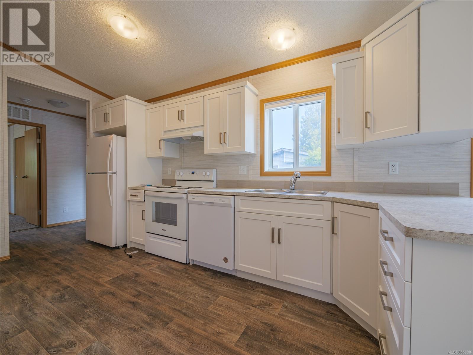 464 Orca Cres - 10