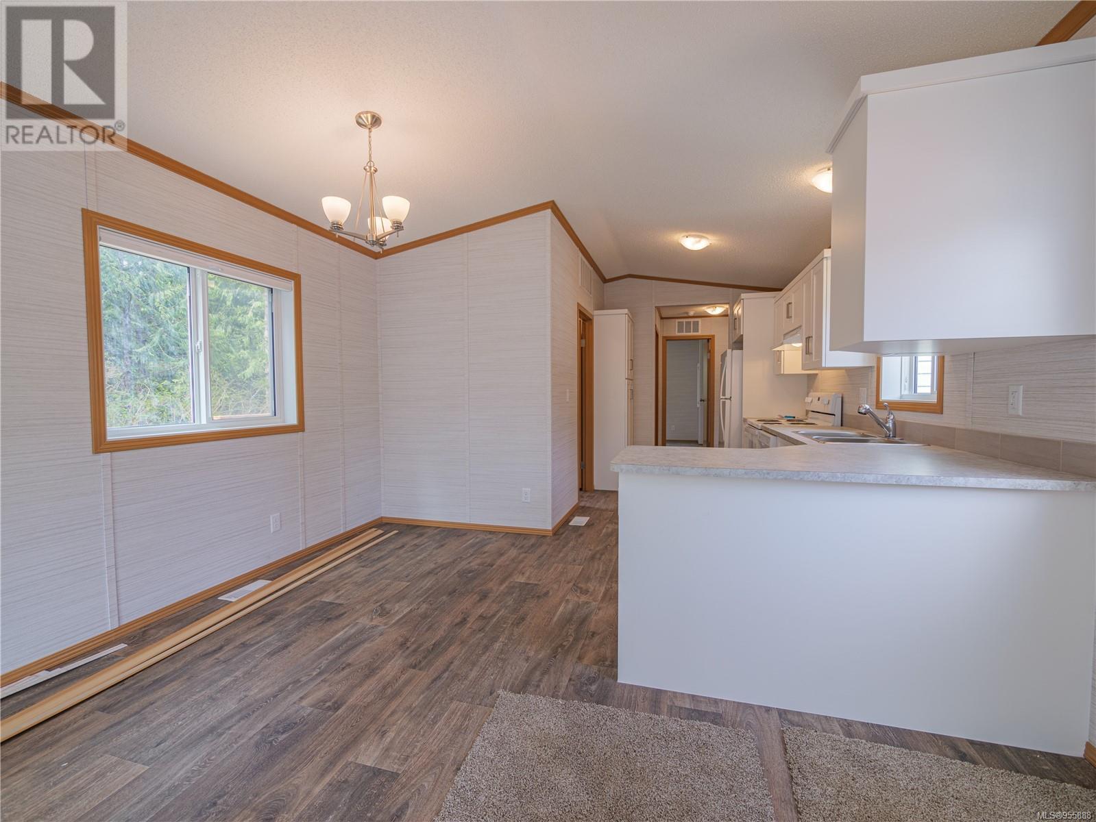 464 Orca Cres - 24