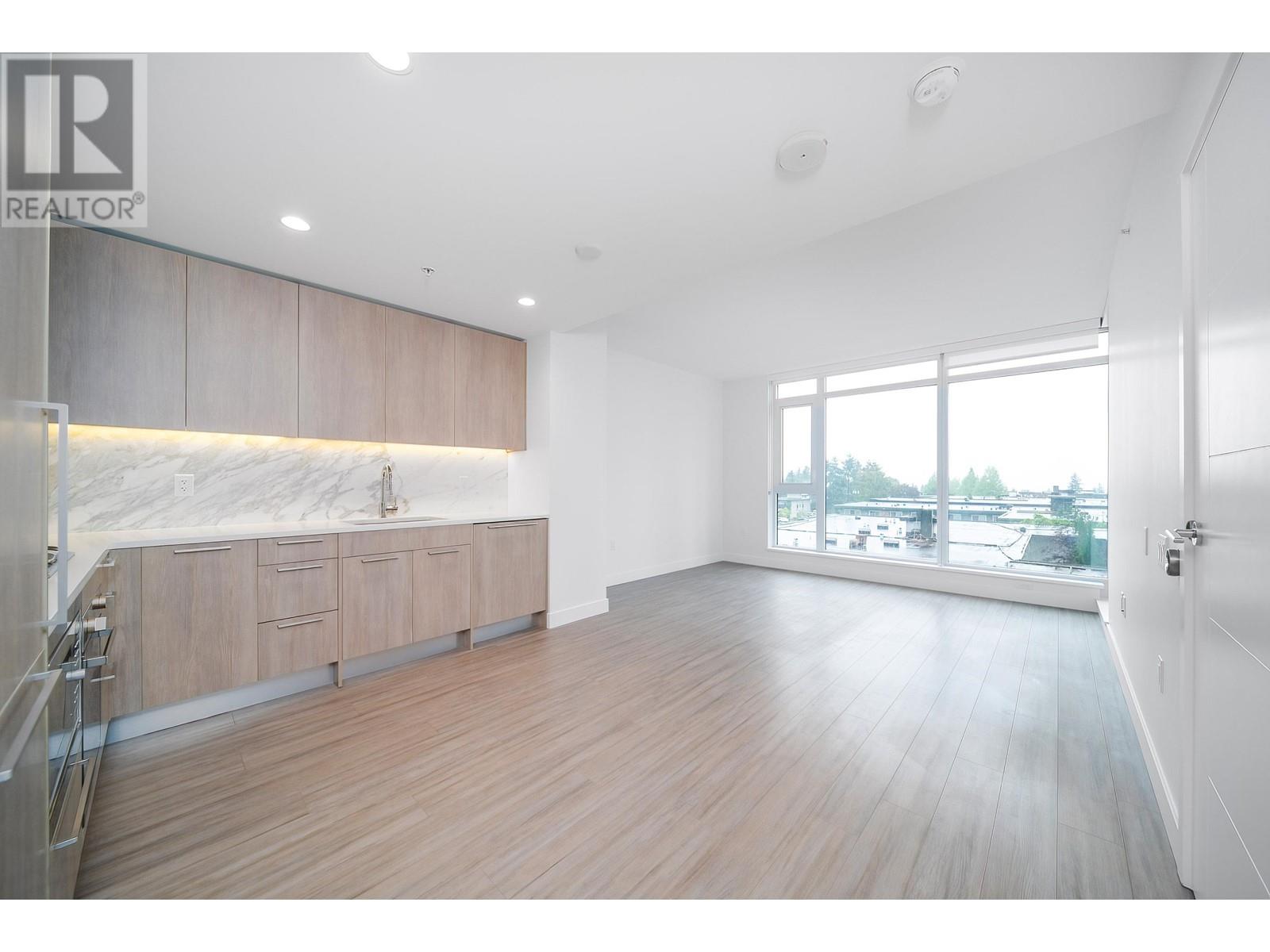502 6398 SILVER AVENUE, Burnaby real estate listing R2908178