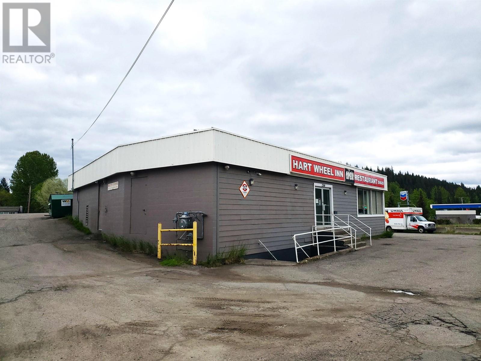 Photo 4 of 2260 Hart Highway, Prince George BC