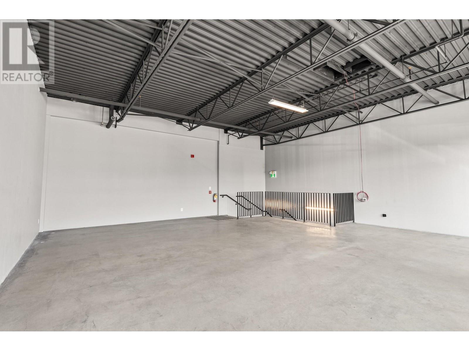 110 1645 Dilworth Drive, Kelowna