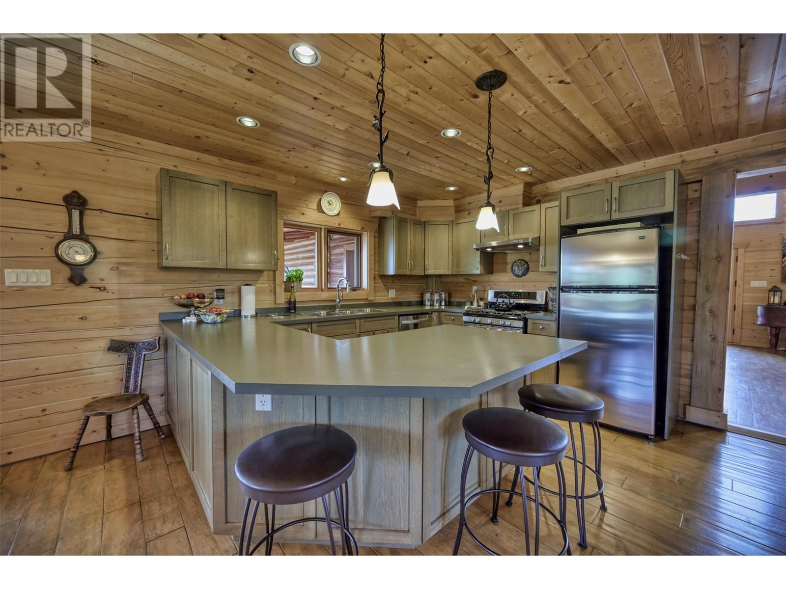 1000 Halfway Lake Road, Princeton
