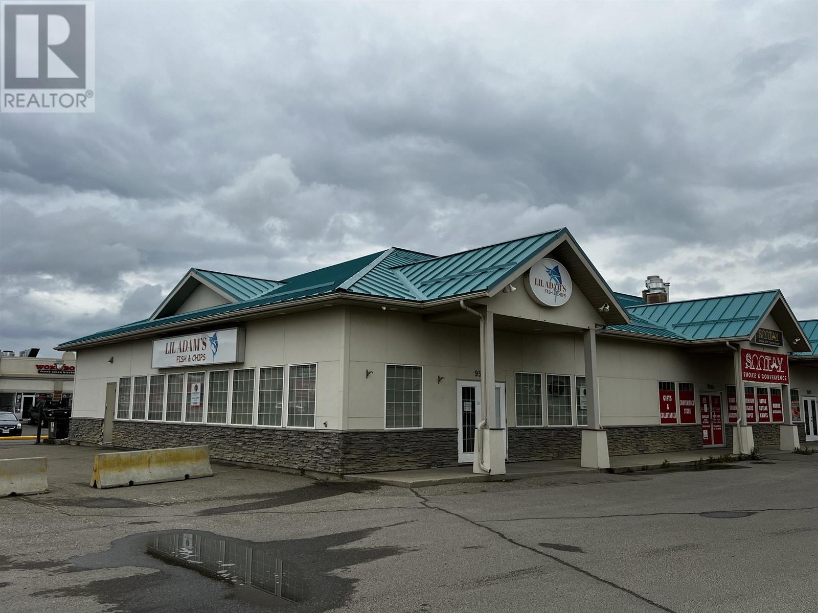Photo 4 of 9508 93 Avenue, Fort St John BC
