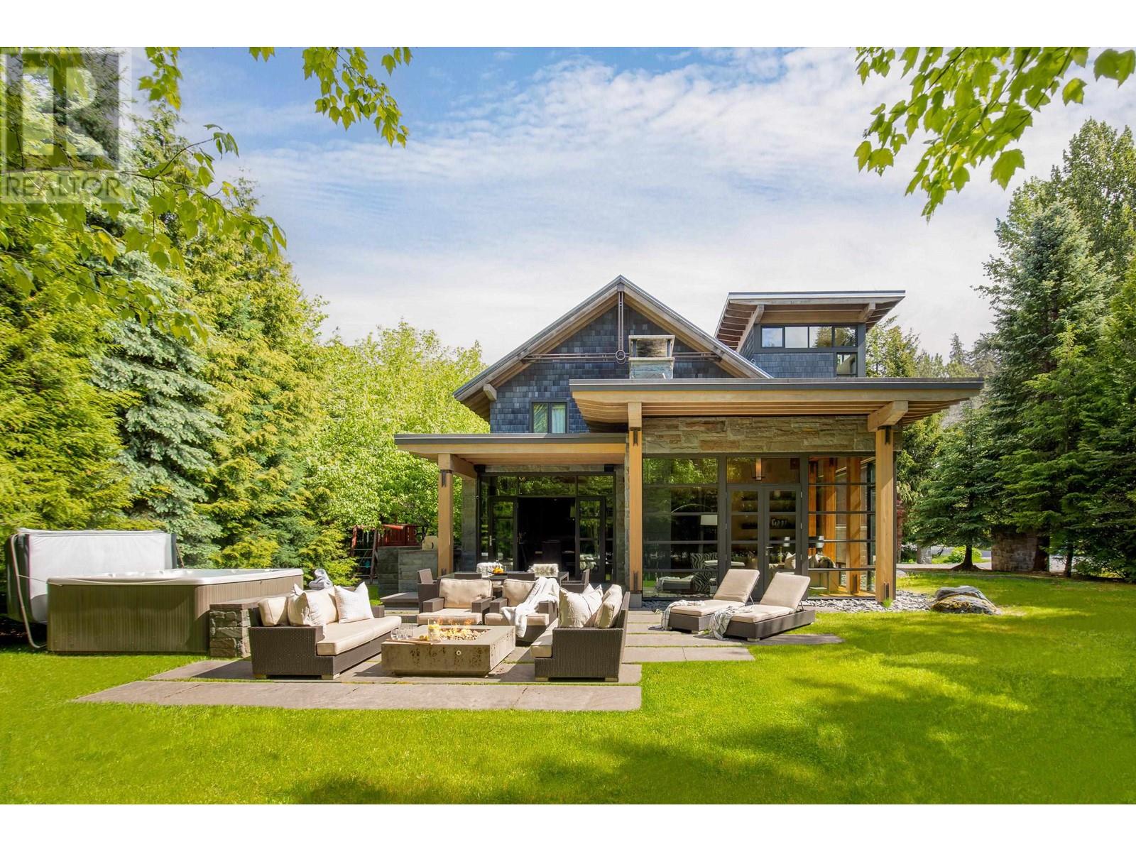 6677 Crabapple Drive, Whistler