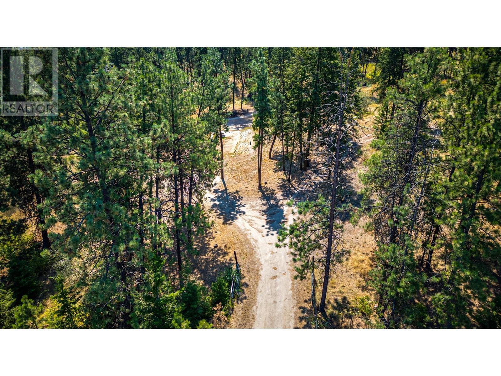 10080 Chase Road, Lake Country