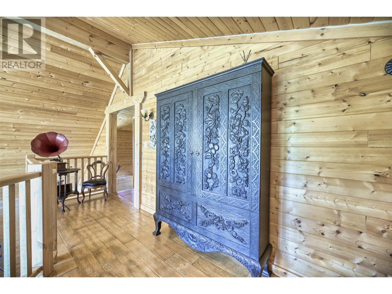 1000 HALFWAY LAKE ROAD - 20