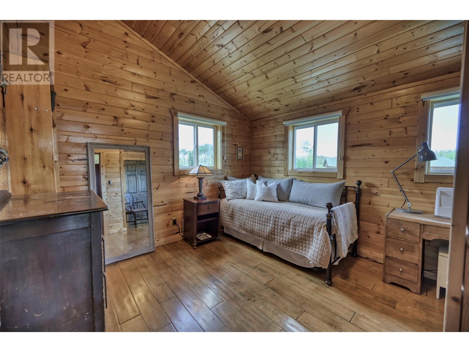 1000 HALFWAY LAKE ROAD - 41