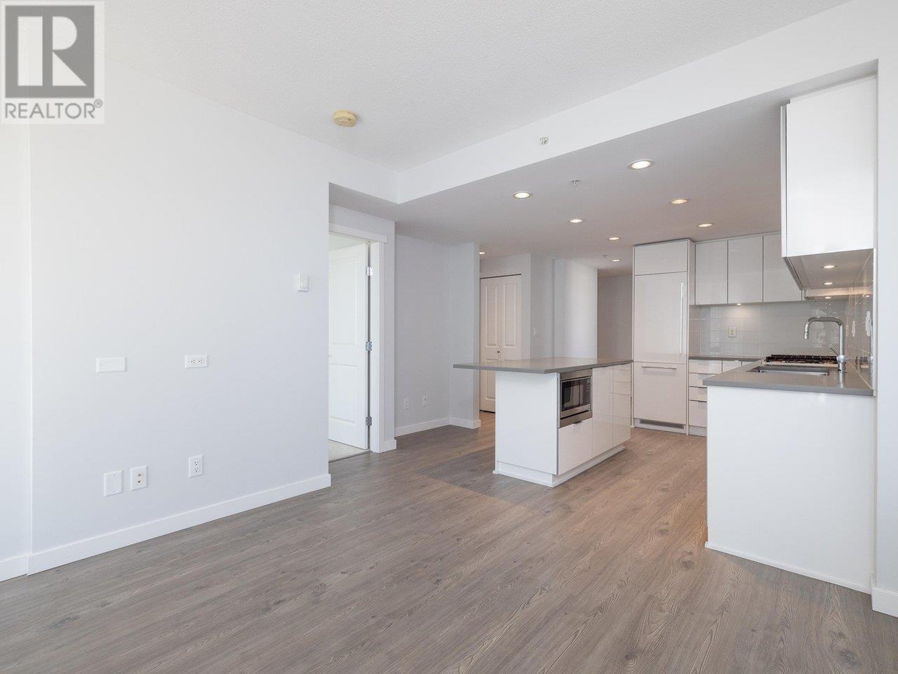 702 2388 MADISON AVENUE, Burnaby real estate listing R2909636
