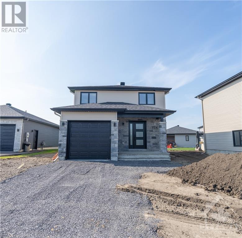 724 Walton Street, Cornwall
