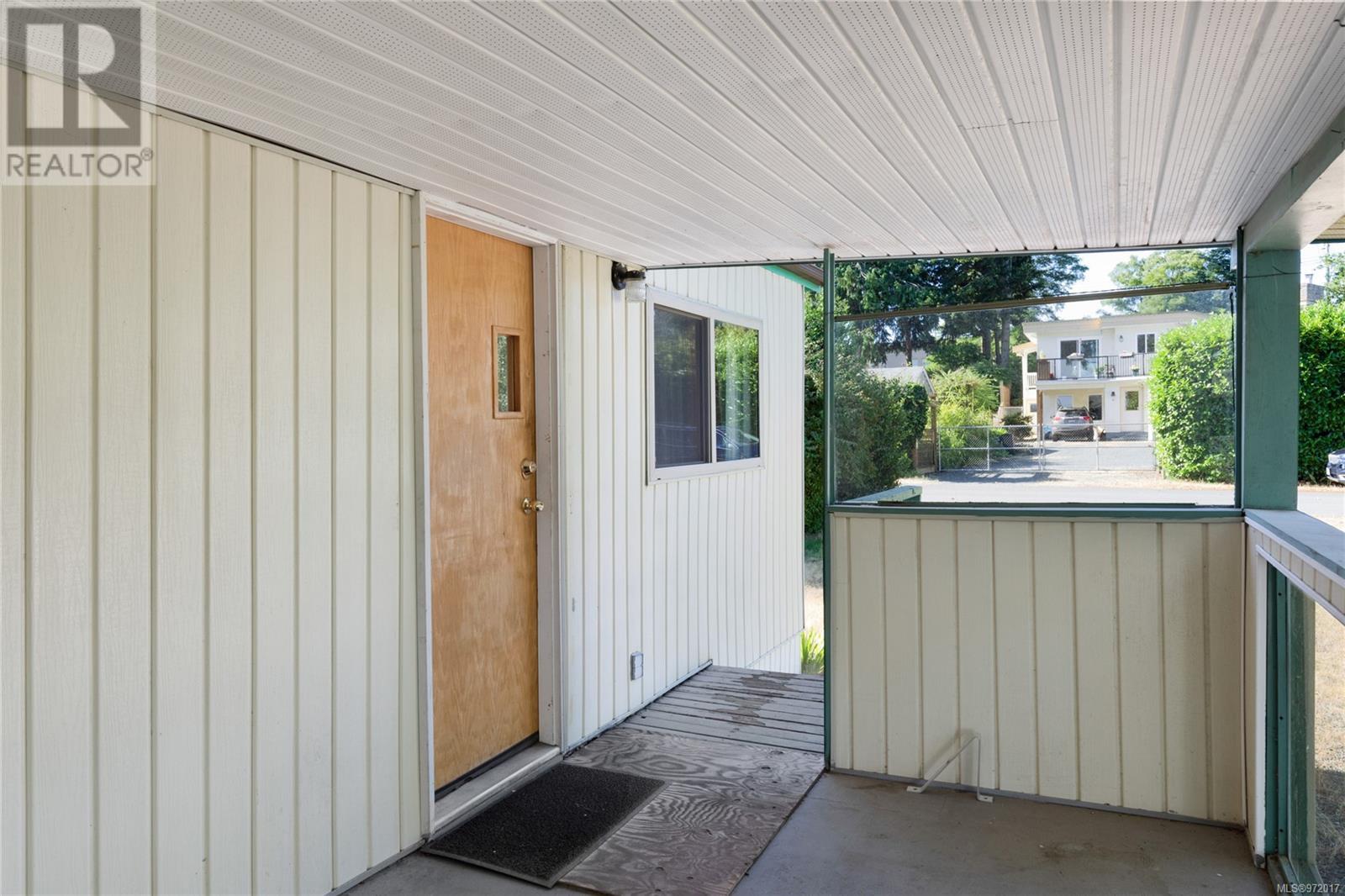 16 150 Corfield St, Parksville real estate listing 972017
