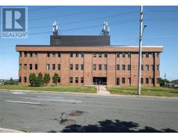 Unit 403 - 136 Crosbie Road thumbnail 2