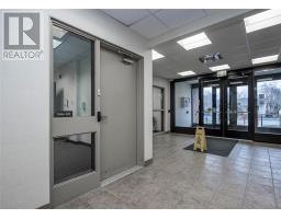 Unit 403 - 136 Crosbie Road thumbnail 6