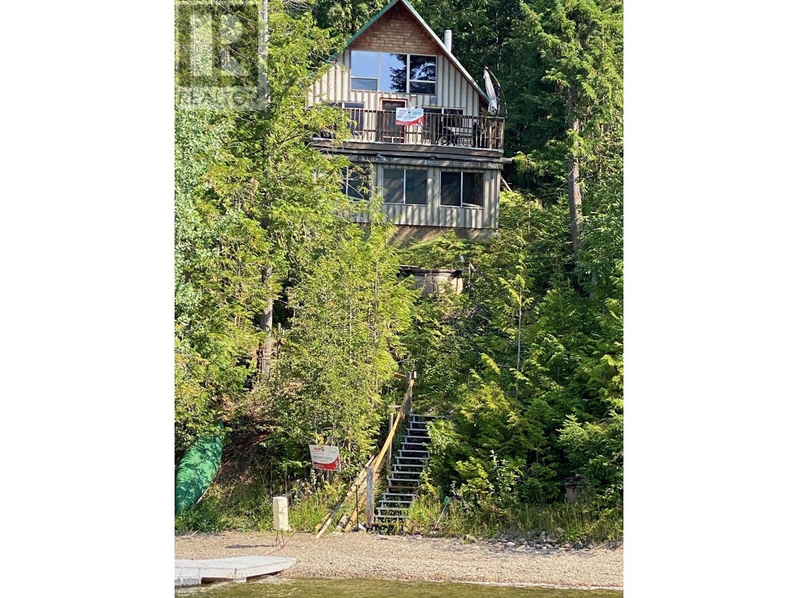5241 East Barriere Lake Fsr, Barriere