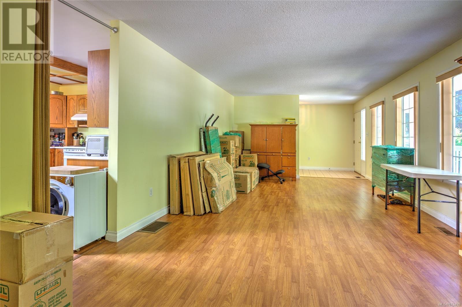 3112 Henry Rd, Chemainus