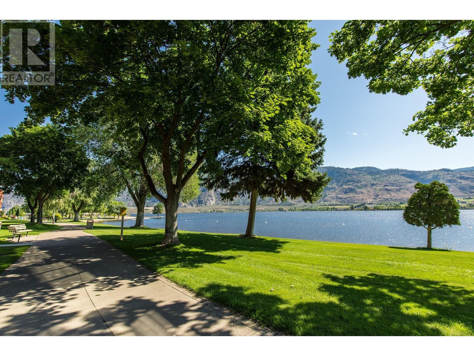 15 Park Place Unit# 304, Osoyoos