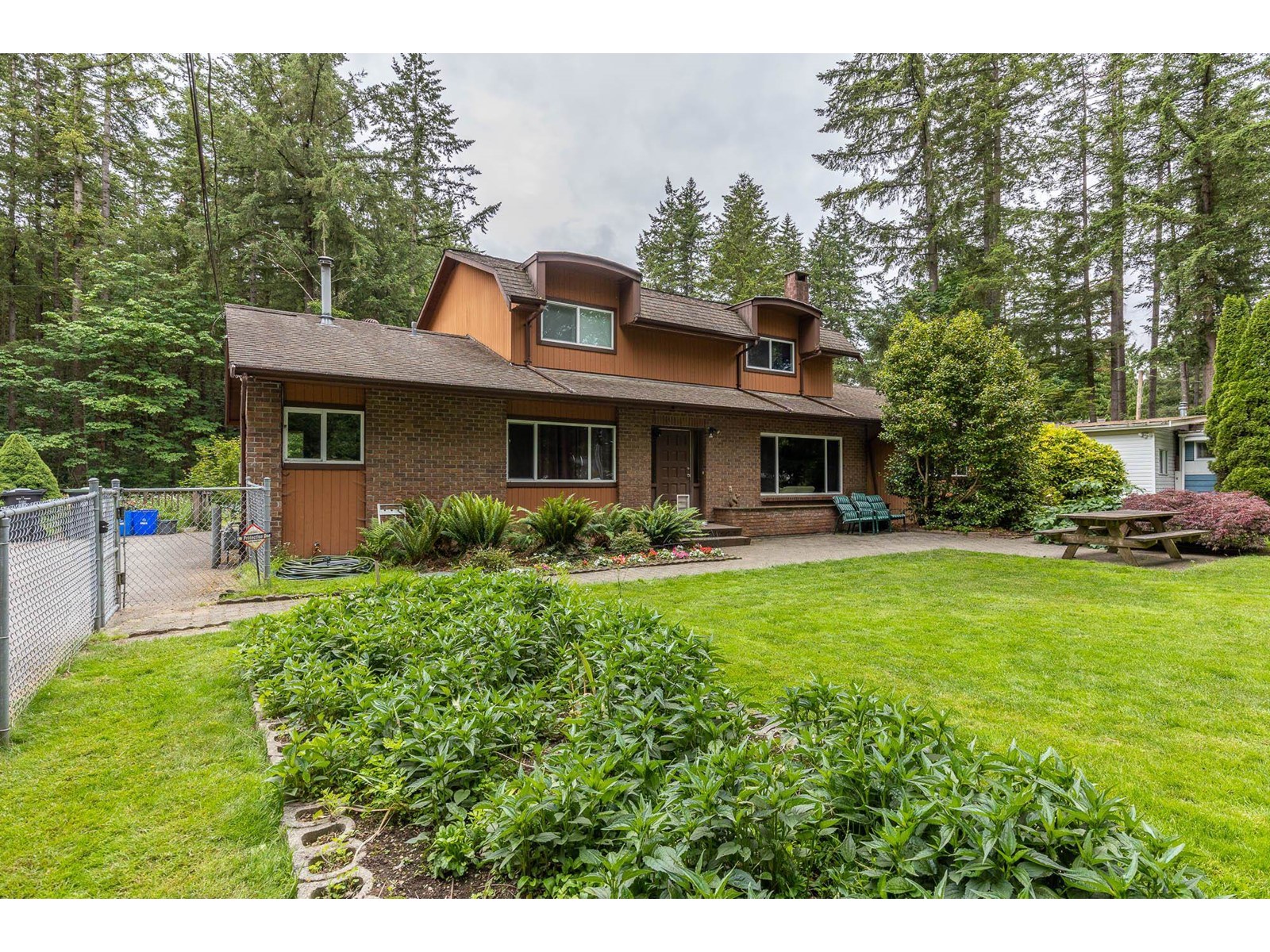 20210 27 AVENUE, Langley real estate listing R2911937