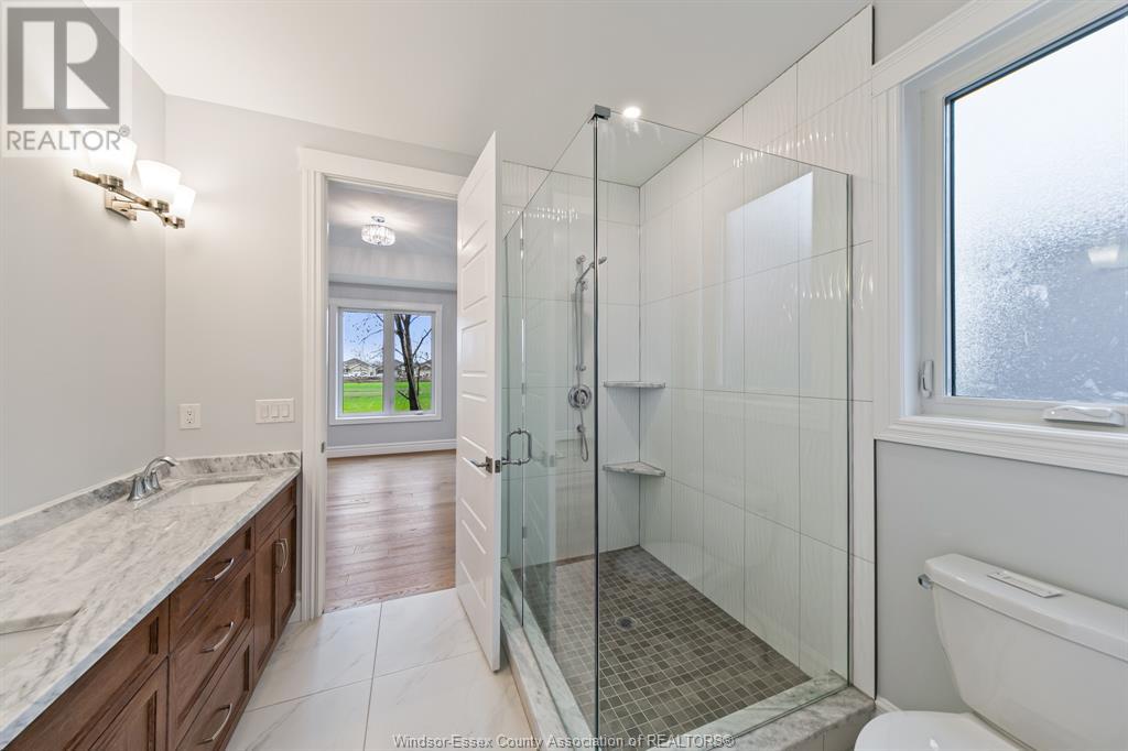 Photo 13 of 2504 Mayfair South, Lasalle ON