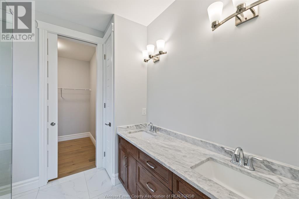 Photo 14 of 2504 Mayfair South, Lasalle ON