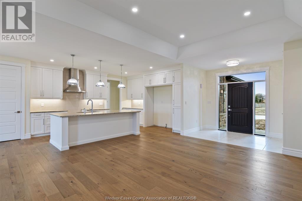 Photo 4 of 2504 Mayfair South, Lasalle ON