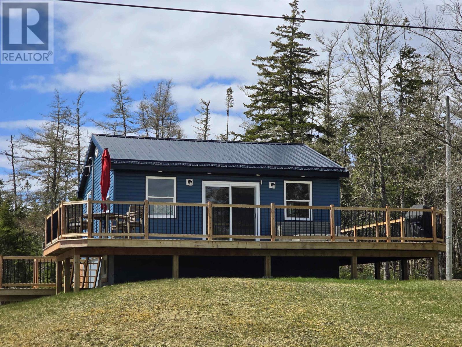 9363 Highway 316, New Harbour West