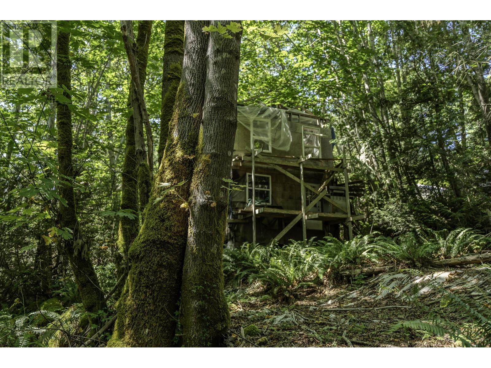 12882 STONE ROAD, Pender Harbour
