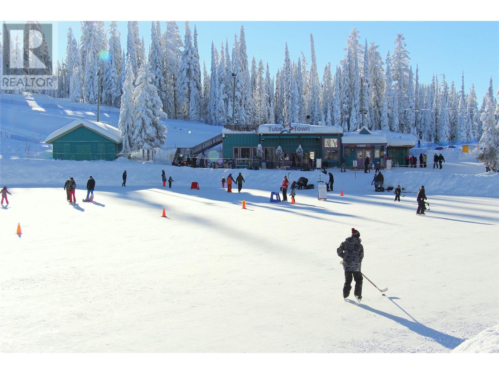 440 & 450 Arnica Lane, Silver Star