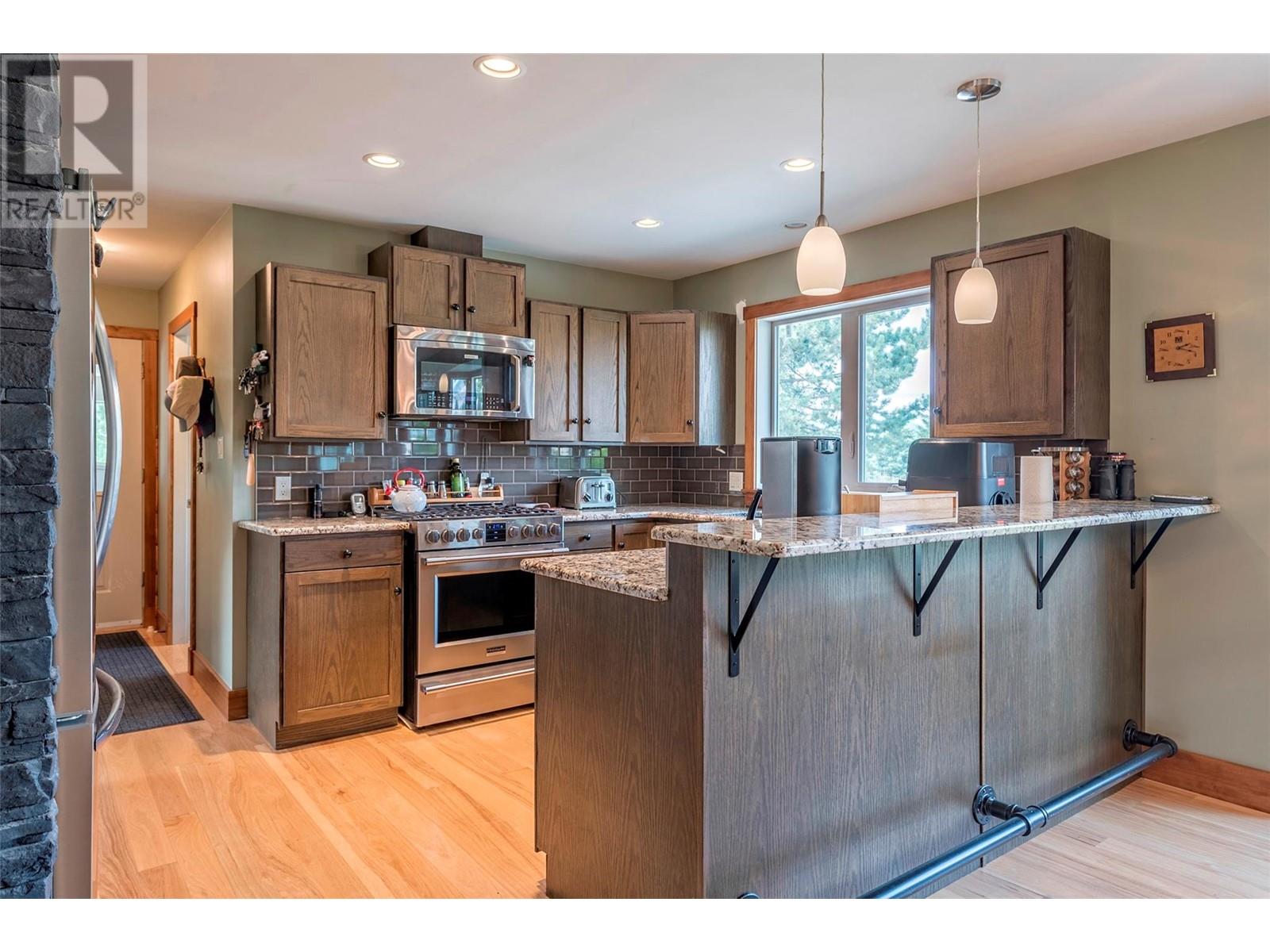 7800 Howe Drive, Coldstream