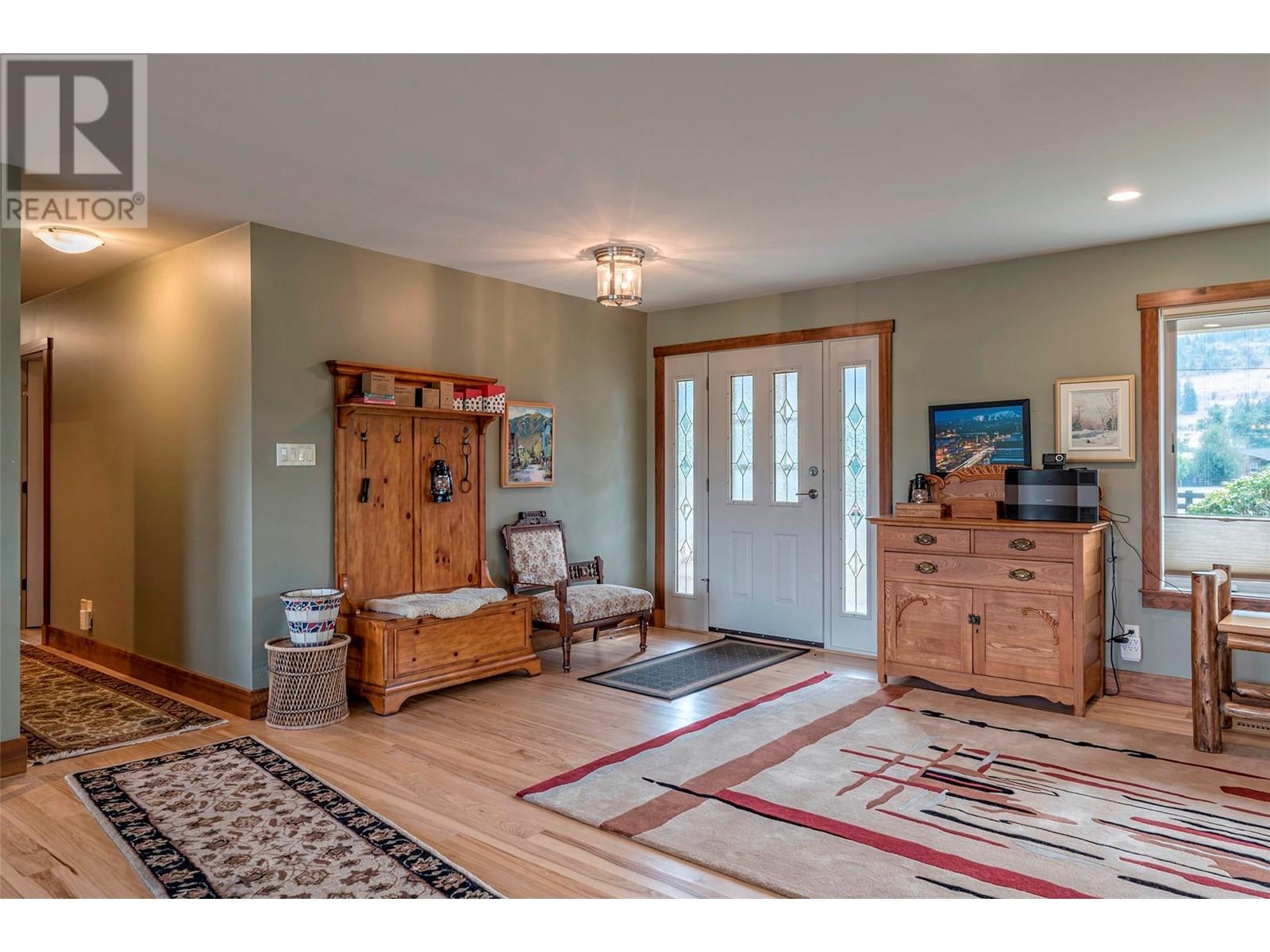 7800 Howe Drive, Coldstream